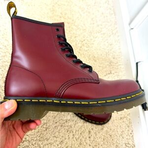 Dr Martens oxblood size 6 men’s